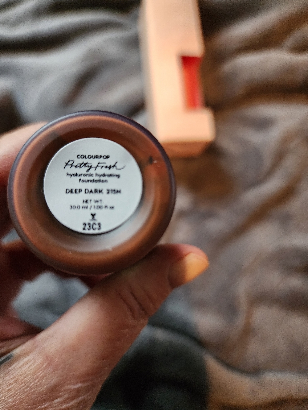 ColourPop Pretty Fresh Hyaluronic Hydrating Foundation - Picture 7 of 7